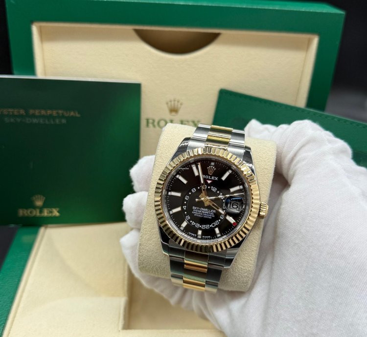 Rolex Sky-dweller Two Tone Black Dial New 2023 Complete Set