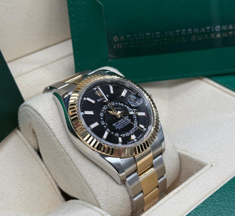 Rolex Sky-dweller Two Tone Black Dial New 2023 Complete Set