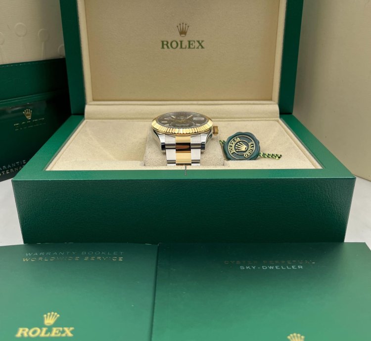 Rolex Sky-dweller Two Tone Black Dial Oyster Bracelet 336933 Unworn 2024
