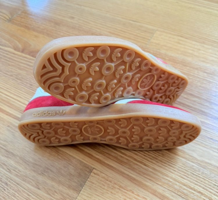 Adidas Gazelle Indoor Scarlet Gum