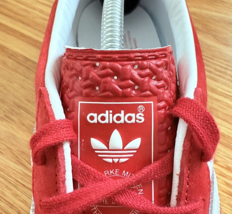 Adidas Gazelle Indoor Scarlet Gum