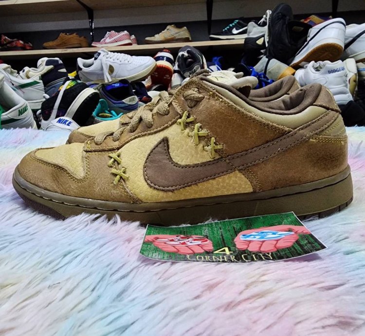Nike Sb Dunk Low Shanghai 2