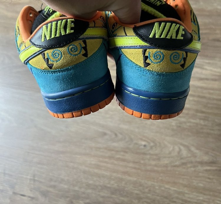 Nike Sb Dunk Low Skat Or Die