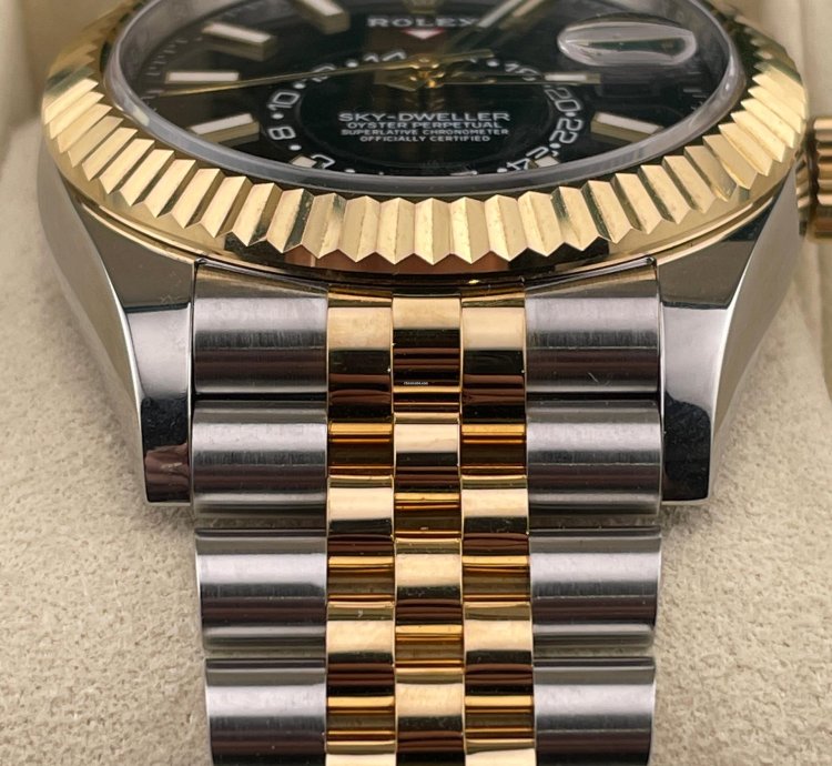 Rolex Sky-dweller Two-tone Black Dial
