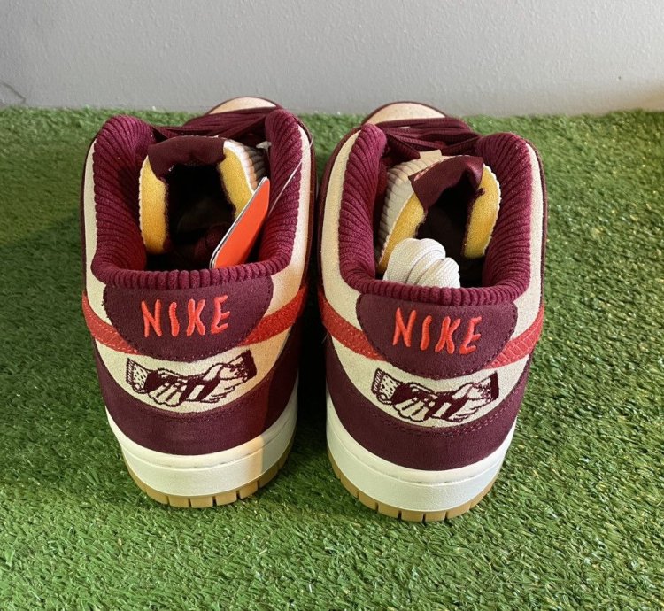 Nike Sb Dunk Low Skate Like Girl