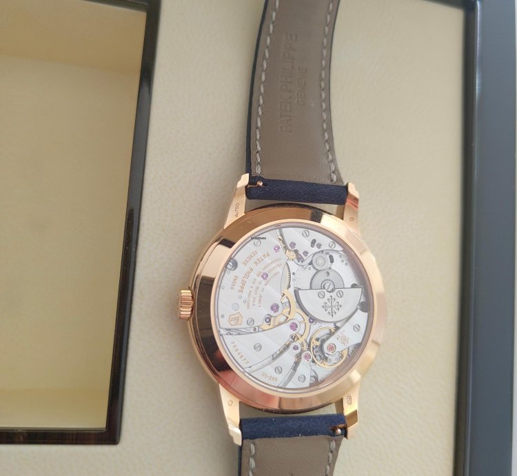 Patek Philippe Travel Time 5224r-001