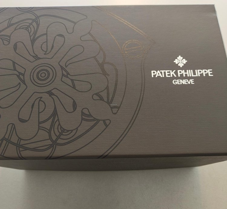 Patek Philippe Travel Time 5224r-001