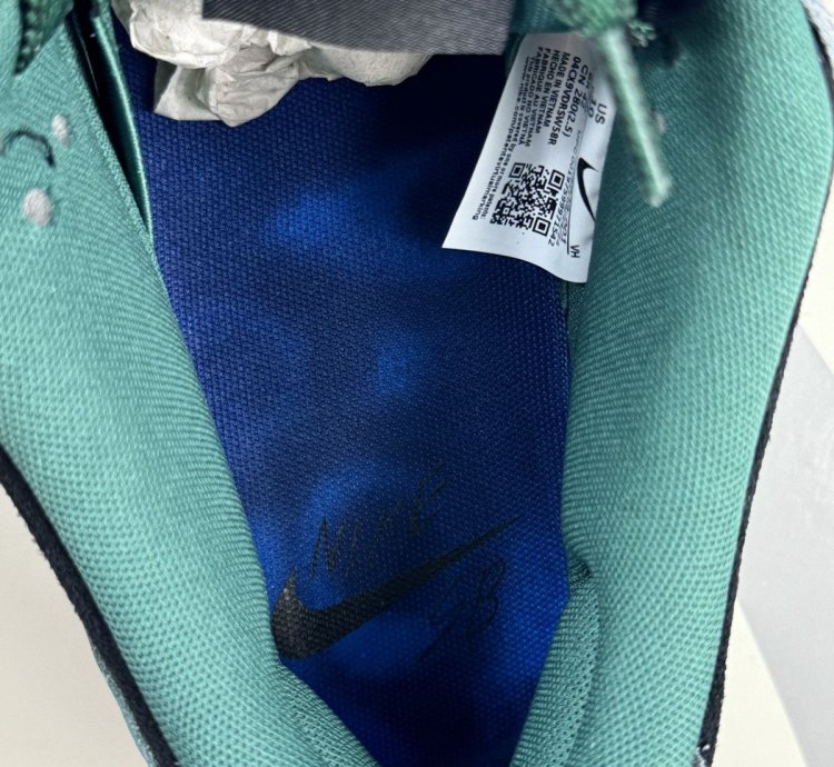Nike Sb Dunk Low Sneakers