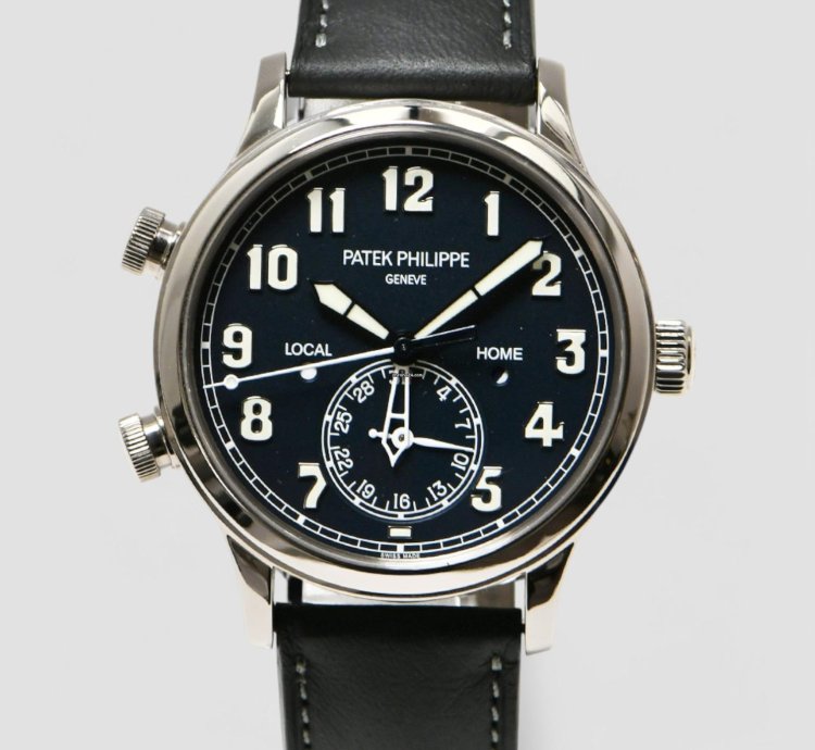 Patek Philippe Travel Time 5524g Pilot Travel Time White Gold 42mm
