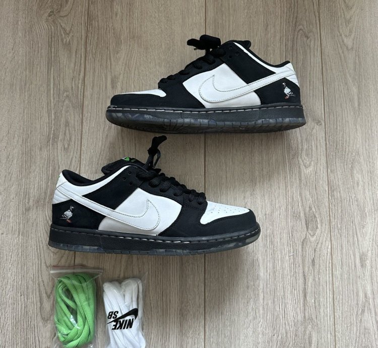 Nike Sb Dunk Low Staple Panda Pigeon