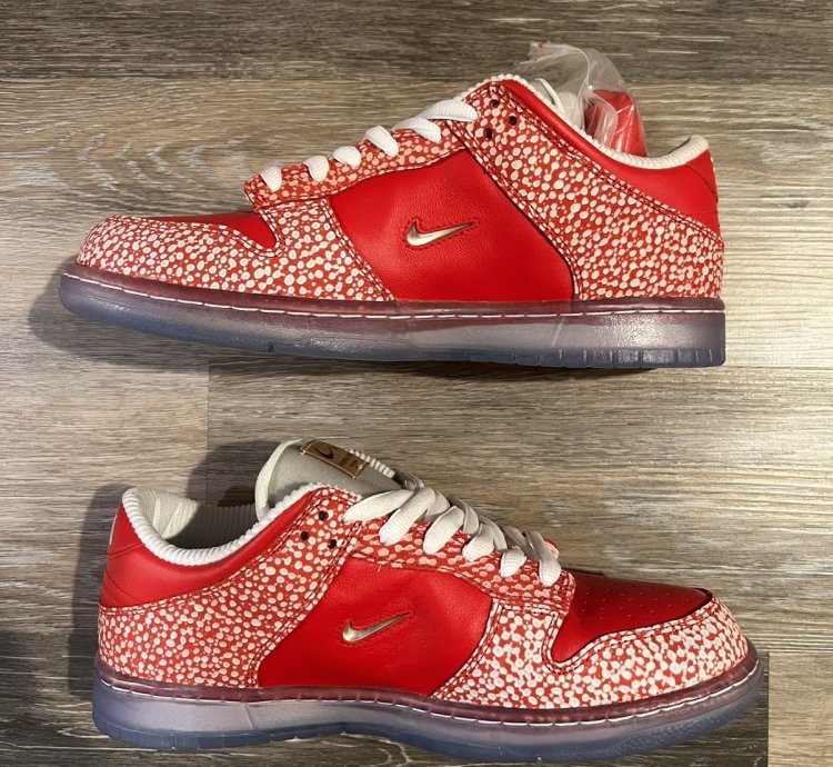 Nike Sb Dunk Low Stingwater Magic Mushroom