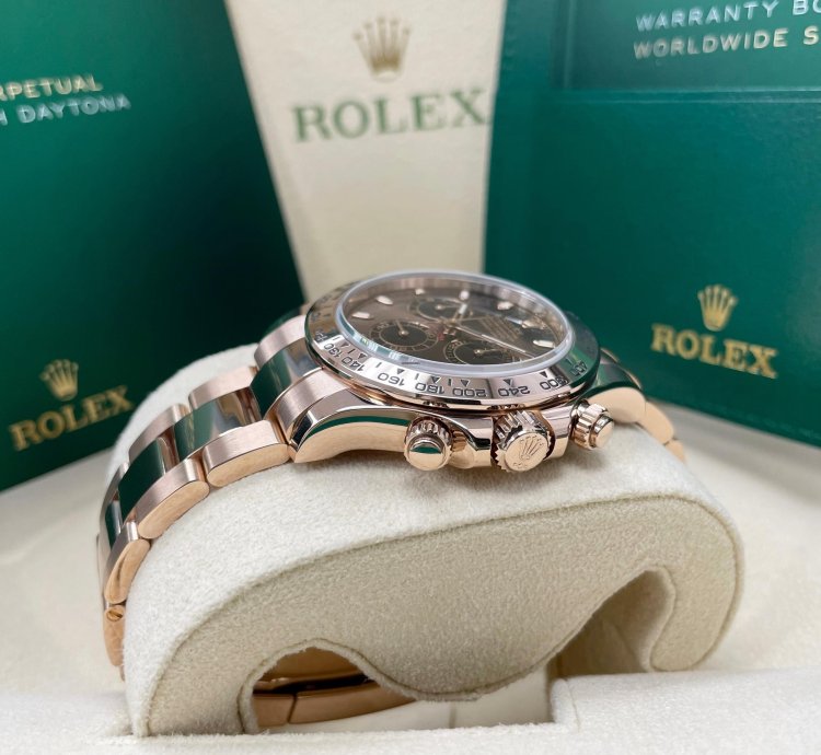 Rolex Daytona Unworn Complete Set Daytona 116505 Chocolate Index Dial Rose Gold Oyster Bracelet 40mm