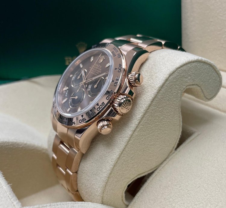 Rolex Daytona Unworn Complete Set Daytona 116505 Chocolate Index Dial Rose Gold Oyster Bracelet 40mm