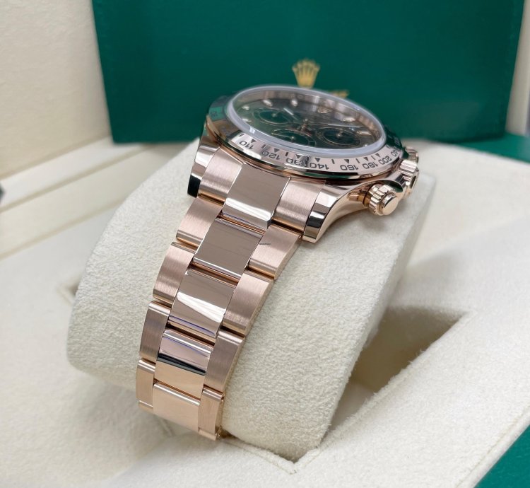 Rolex Daytona Unworn Complete Set Daytona 116505 Chocolate Index Dial Rose Gold Oyster Bracelet 40mm