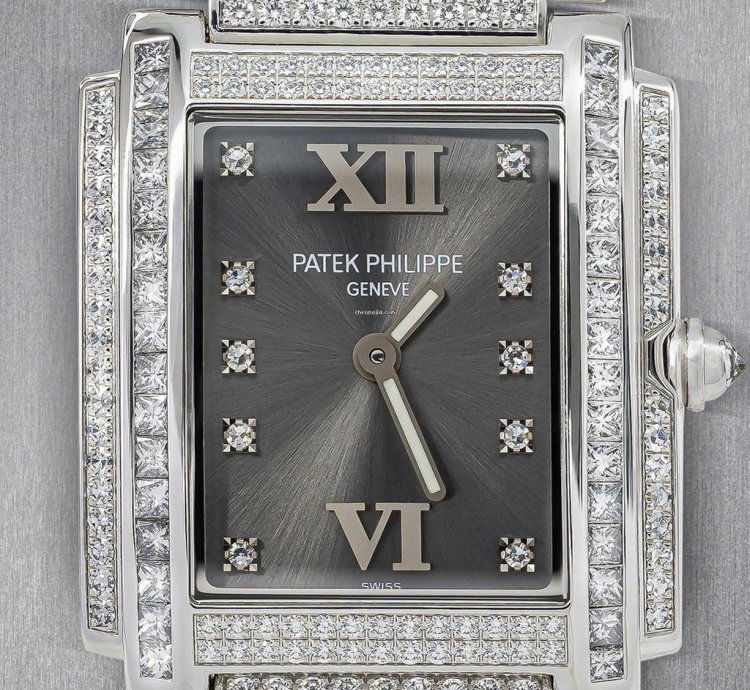 Patek Philippe Twenty 4 4910 501g-010