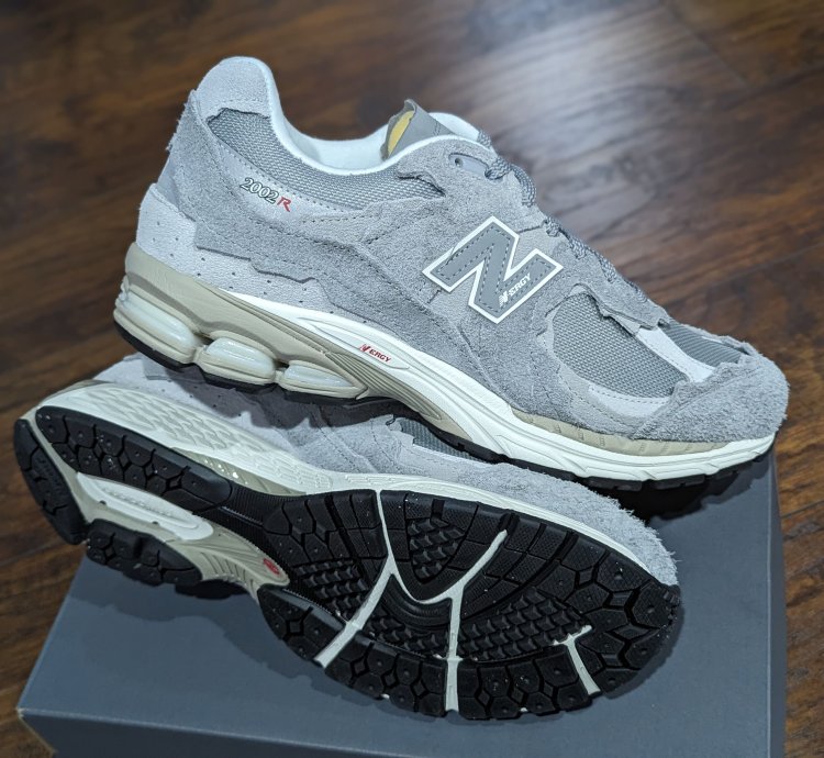 New Balance 2002r Protection Pack