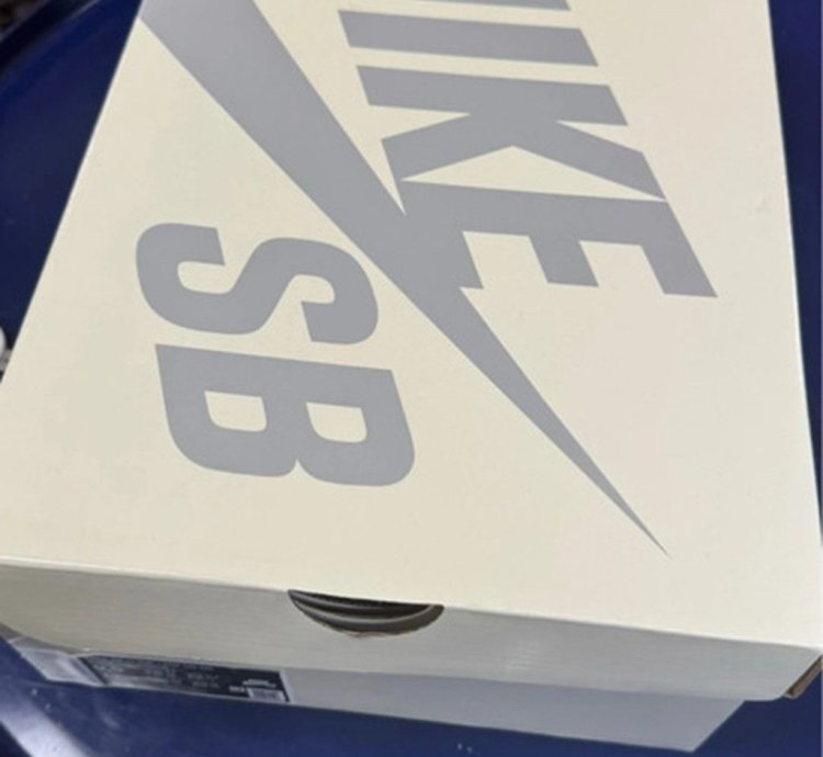 Nike Sb Dunk Low Supreme