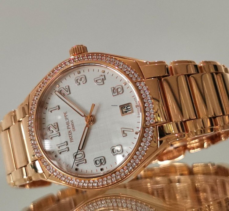 Patek Philippe Twenty 4 7300 1200r-010