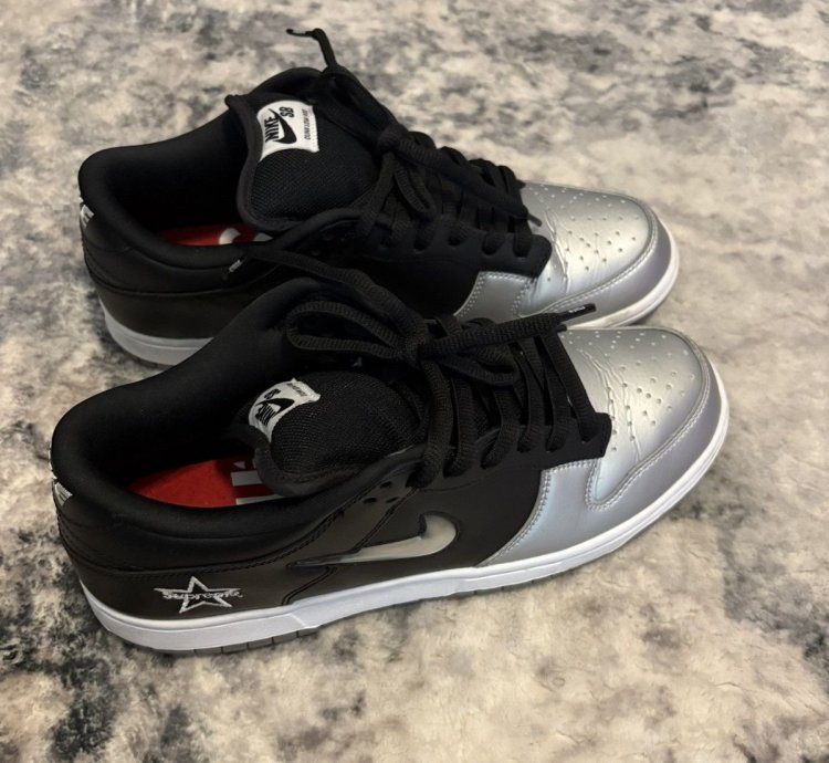Nike Sb Dunk Low Supreme Jewel Swoosh Silver
