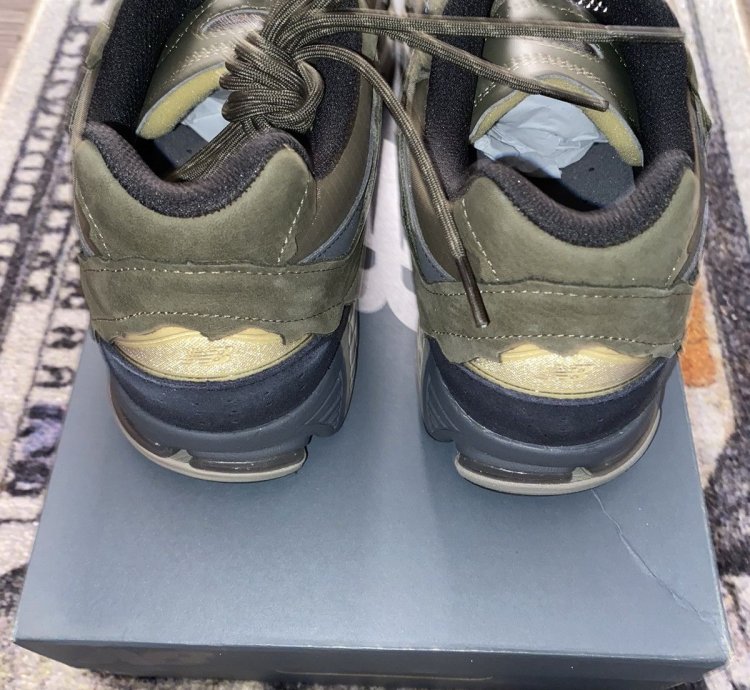 New Balance 2002r Protection Pack Dark Moss