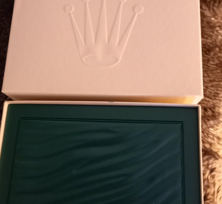 Rolex Sky-dweller Ungetragene Tresoruhr Incl Zus Tzl Rubber Band Schwarz