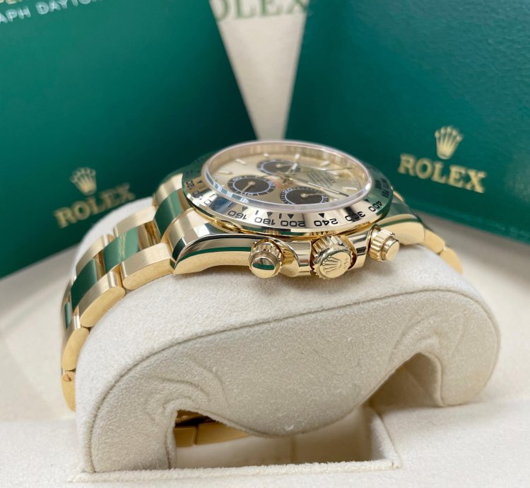 Rolex Daytona Unworn Cosmograph Daytona 126508 Champagne pikachu Dial Yellow Gold Oyster Bracelet 40mm