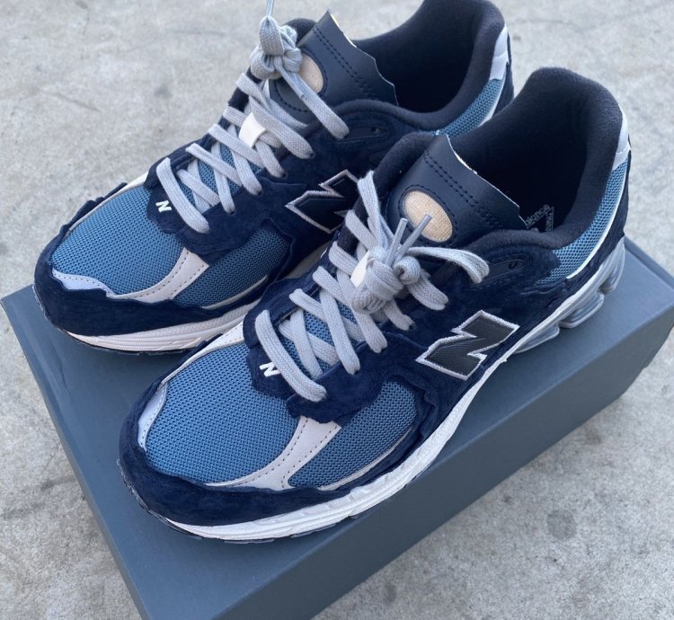 New Balance 2002r Protection Pack Dark Navy