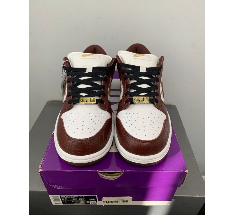 Nike Sb Dunk Low Supreme Stars Barkroot Brown Size 9 5 New