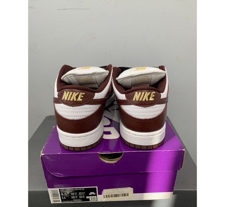 Nike Sb Dunk Low Supreme Stars Barkroot Brown Size 9 5 New
