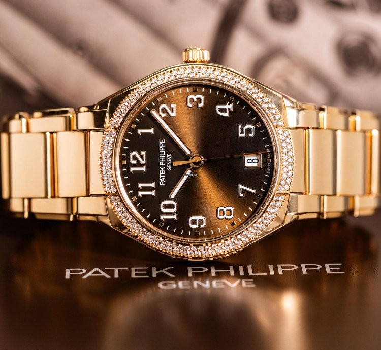 Patek Philippe Twenty 4 Ref-7300-1200r-001 18k Rose Gold Papers Bj-2021