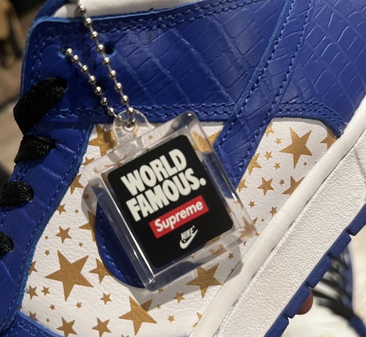 Nike Sb Dunk Low Supreme Stars Hyper Royal