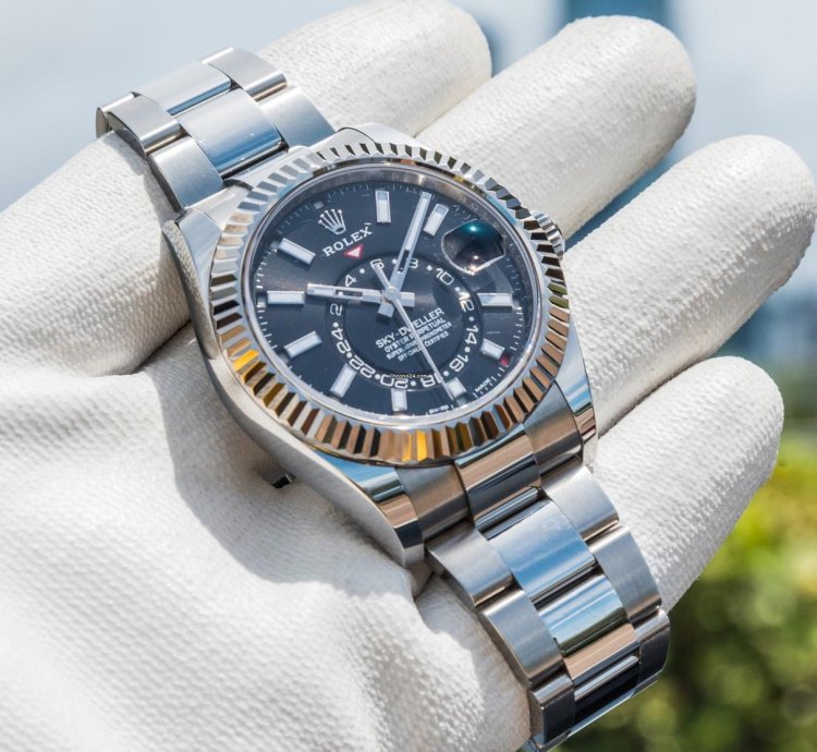 Rolex Sky-dweller Unworn 2022 Sky-dweller 326934 Black Dial
