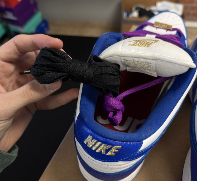 Nike Sb Dunk Low Supreme Stars Hyper Royal Blue Size 12