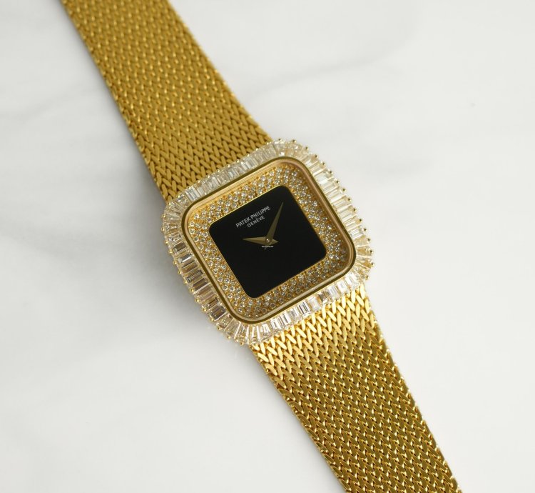 Patek Philippe Vintage Baguette Diamond Onyx 18k Yellow Gold 33mm Manual Winding