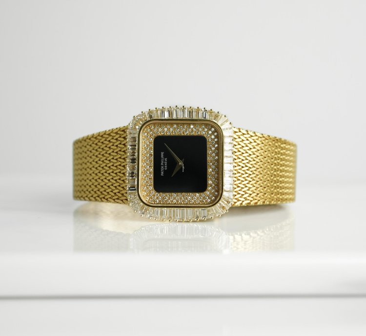 Patek Philippe Vintage Baguette Diamond Onyx 18k Yellow Gold 33mm Manual Winding
