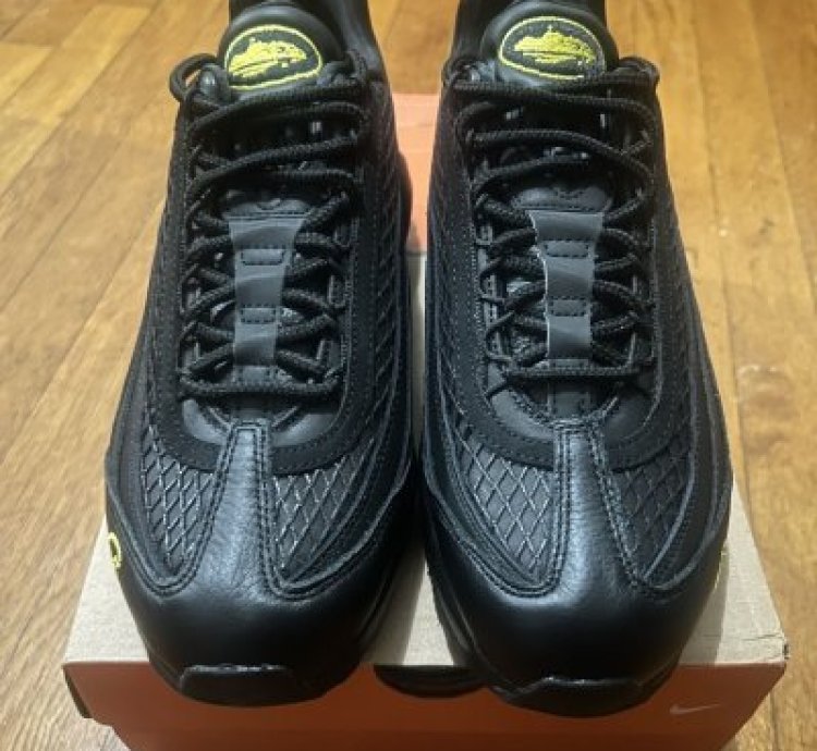 Corteiz Airmax 95 Honey Blacks