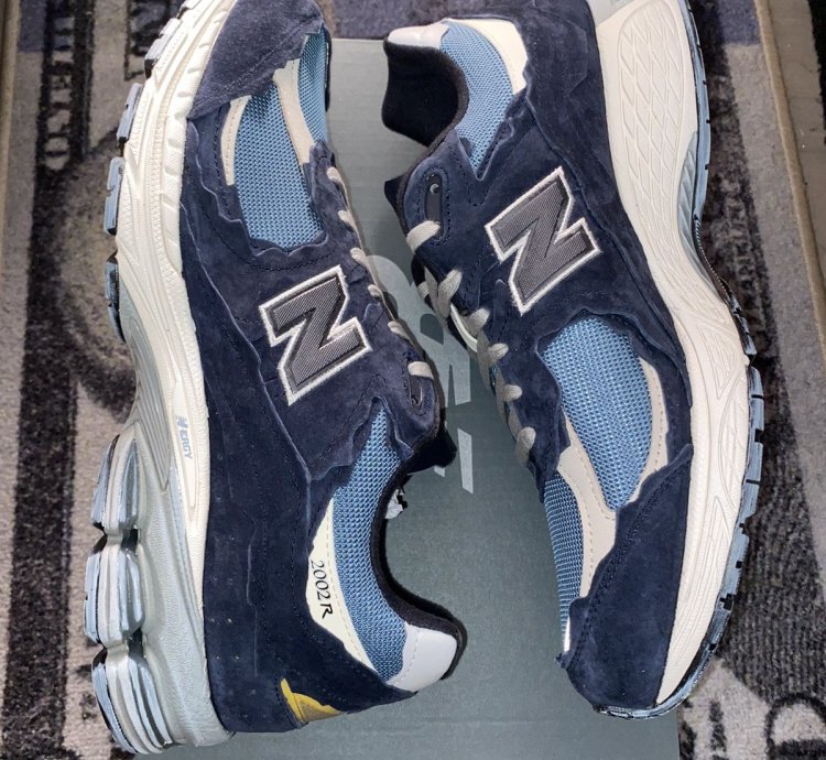 New Balance 2002r Protection Pack Navy
