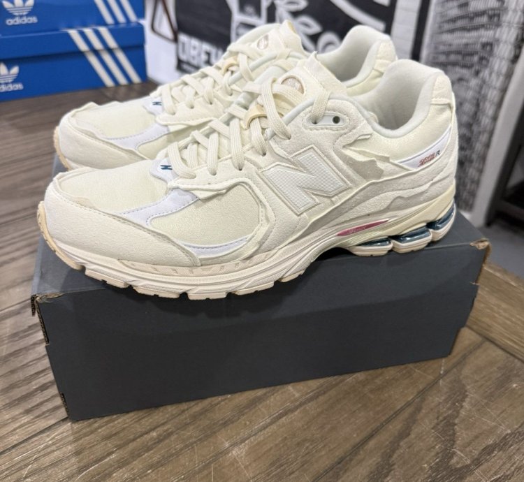 New Balance 2002r Protection Pack Sea Salt Size 10 5