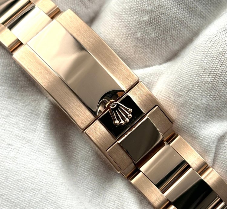 Rolex Daytona Unworn Cosmograph Daytona 40mm Black Diamond Dial Rose Gold 126505 Box Papers 2024