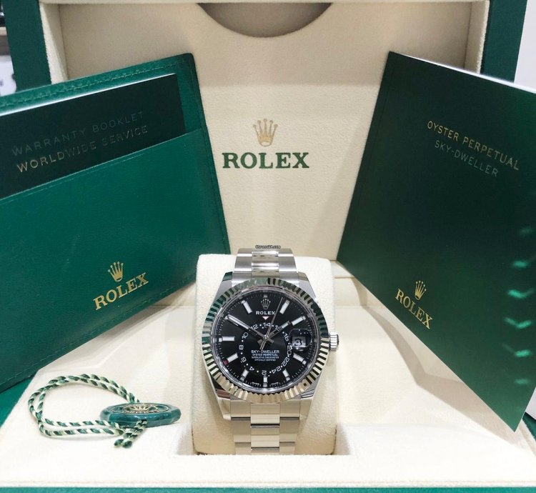 Rolex Sky-dweller Unworn 326934 Sky-dweller Black Dial Stainless Steel 42mm Oyster Bracelet