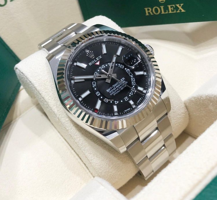 Rolex Sky-dweller Unworn 326934 Sky-dweller Black Dial Stainless Steel 42mm Oyster Bracelet