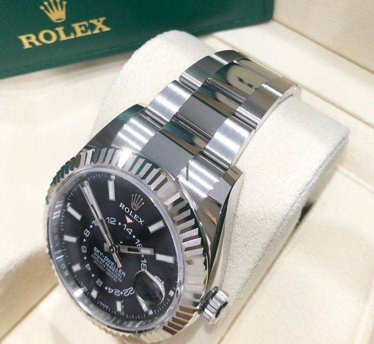 Rolex Sky-dweller Unworn 326934 Sky-dweller Black Dial Stainless Steel 42mm Oyster Bracelet