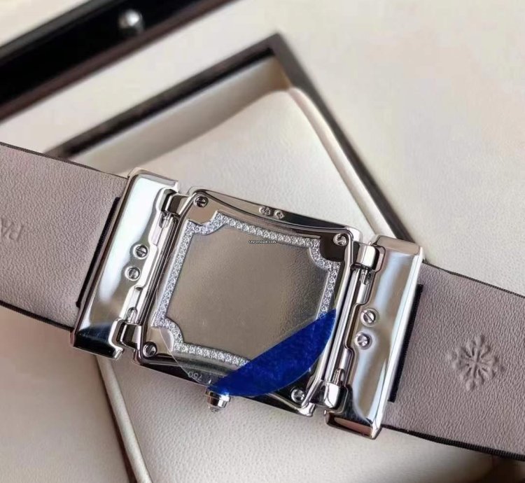 Patek Philippe White Gold Diamond Quartz Watch 25x30mm 4911g-001