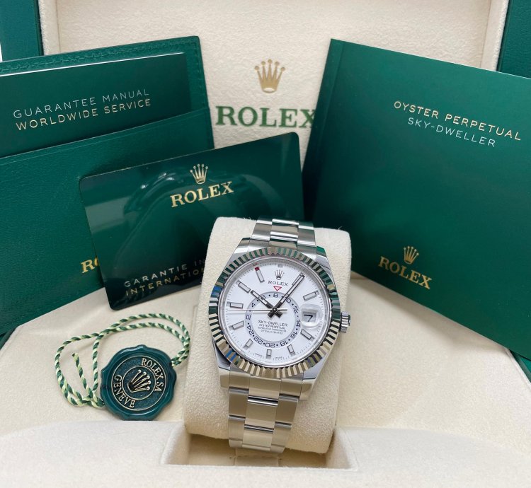 Rolex Sky-dweller Unworn 326934 Sky-dweller White Dial Stainless Steel 42mm Oyster Bracelet