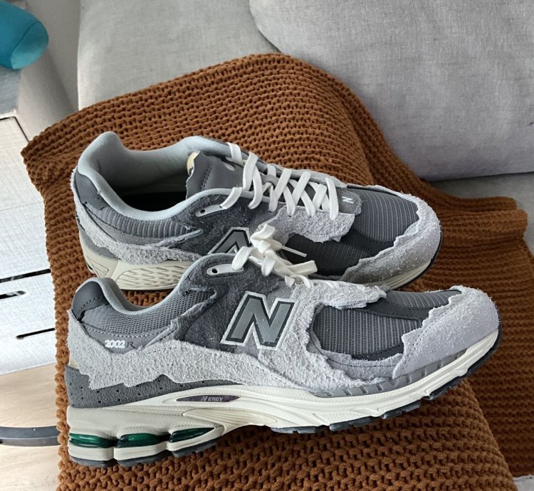 New Balance 2002r Rain Cloud