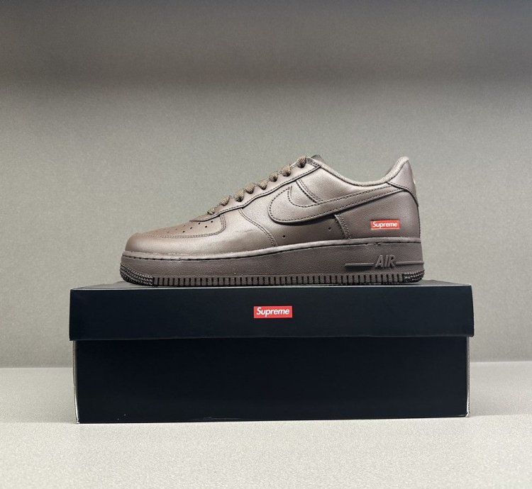 Nike Air Force 1 Low Supreme Baroque Brown