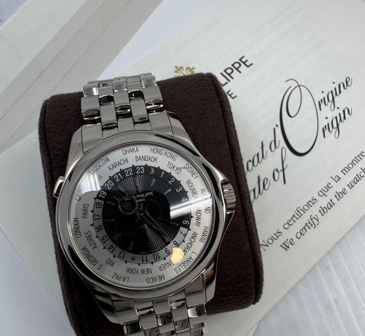 Patek Philippe World Time 2017 Mint Papers 18k White Gold On Bracelet World Time 5130g-011