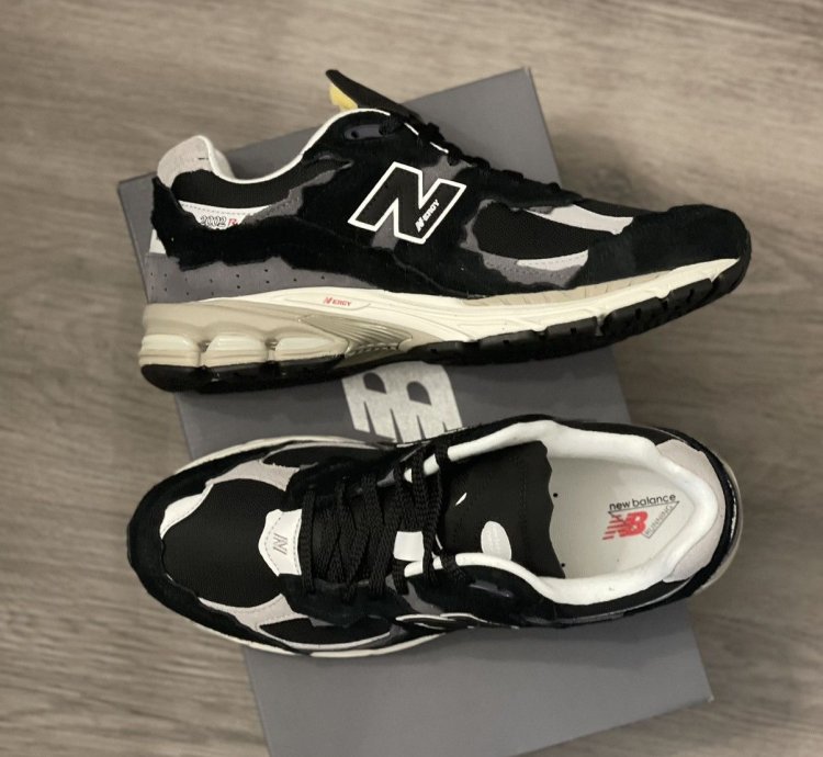 New Balance 2002rd Protection Pack Black Size 11m Brand New