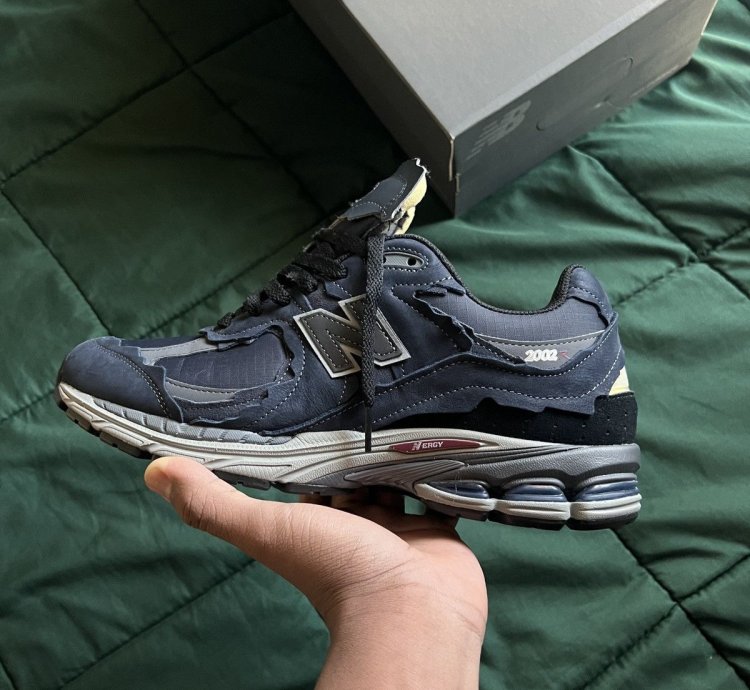 New Balance 2002rd Protection Pack Eclipse