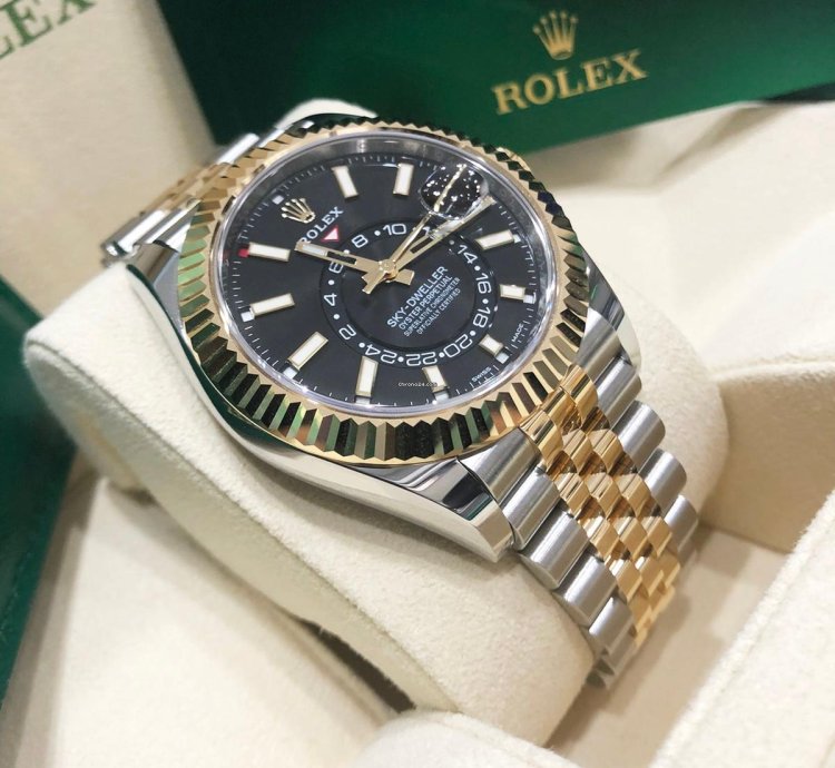 Rolex Sky-dweller Unworn Sky Dweller Two Tone Yellow 326933 Black Index Dial Jubilee Bracelet 42mm